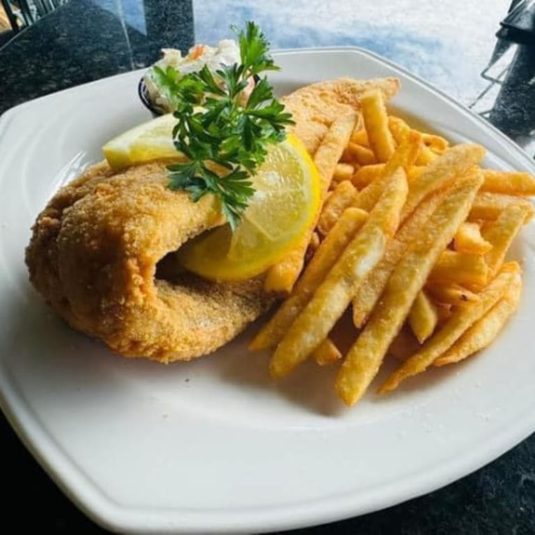 Savor Your Lunch with Us
